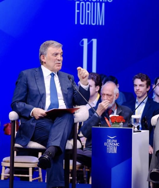 ESKİ CUMHURBAŞKANI GÜL DELFİ EKONOMİ FORUMUNDA KONUŞTU | BULUNDUĞUM TÜM GÖREVLERDE YUNANİSTAN'LA POZİTİF GÜNDEMİ DESTEKLEDİM